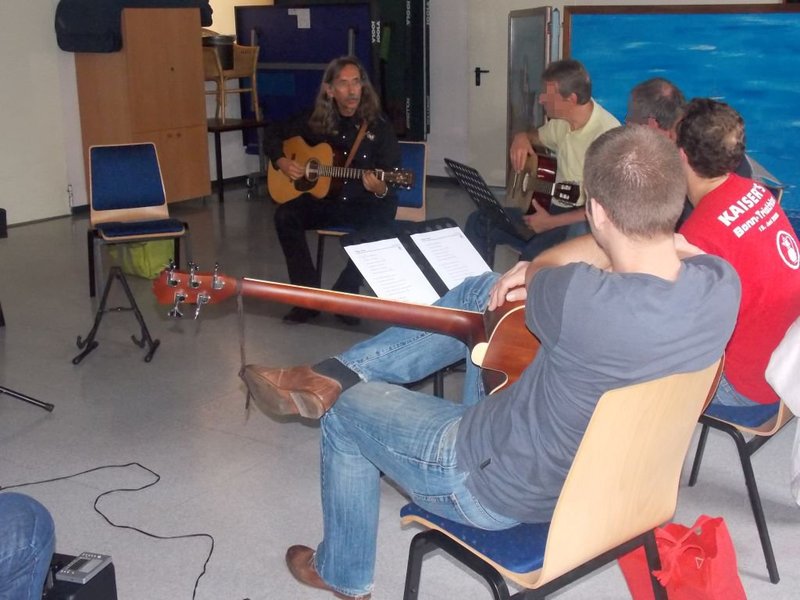 Peter Bursch gibt einen Gitarren Workshop in der SothA Gelsenkirchen