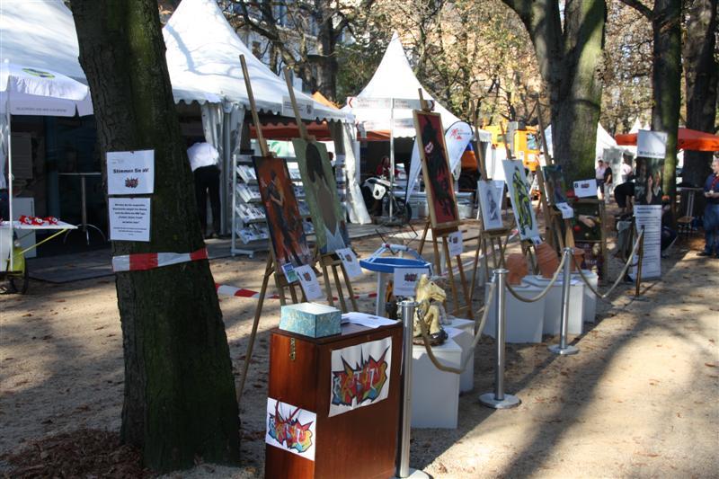 Die erste öffentliche Knastkultur-Ausstellung erfolgte anlässlich des NRW-Tages vom 01.10. - 03.10.2011 in Bonn. 