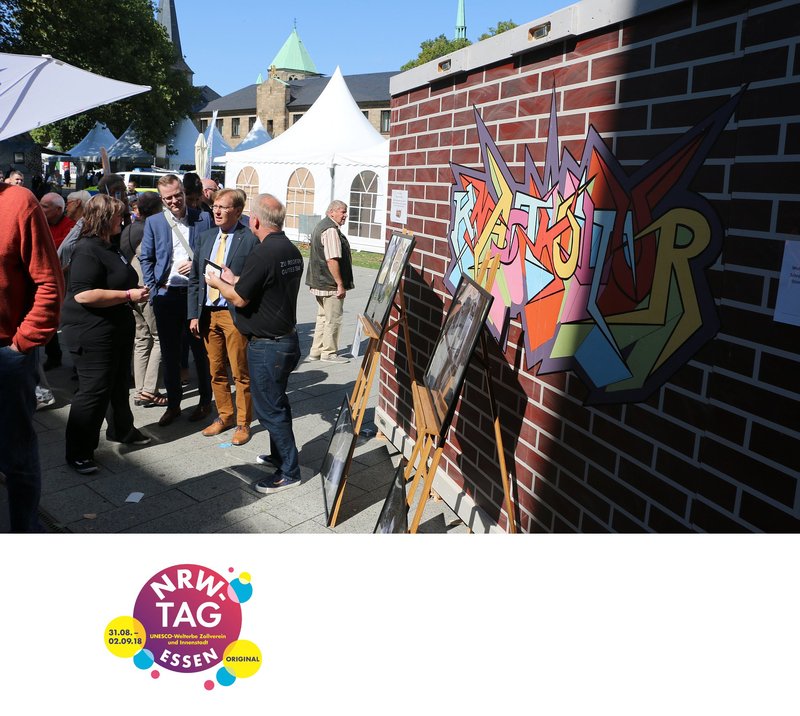 Justizminister Biesenbach besucht die Ausstellung von Knastkultur auf dem NRW-Tag in Essen vom 31.08. - 01.09.2018.