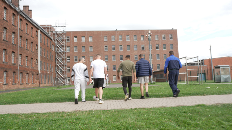 m Film geht es um Gewalt, Konfrontation, aber auch um Lösungswege, auch wenn dies in dieser Szene nicht so aus sieht.