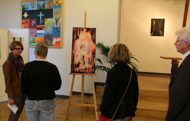 Impressionen Vernissage "Um zu überleben malen" JVA Siegburg