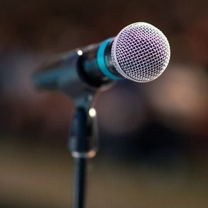 Mikrofon auf der B&uuml;hne