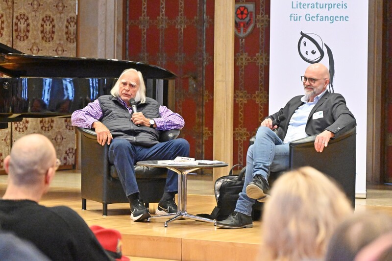 Helmut Koch Gründer des Preises und Rainer Wick vom Chance e.V. (Foto: Arne Houben)