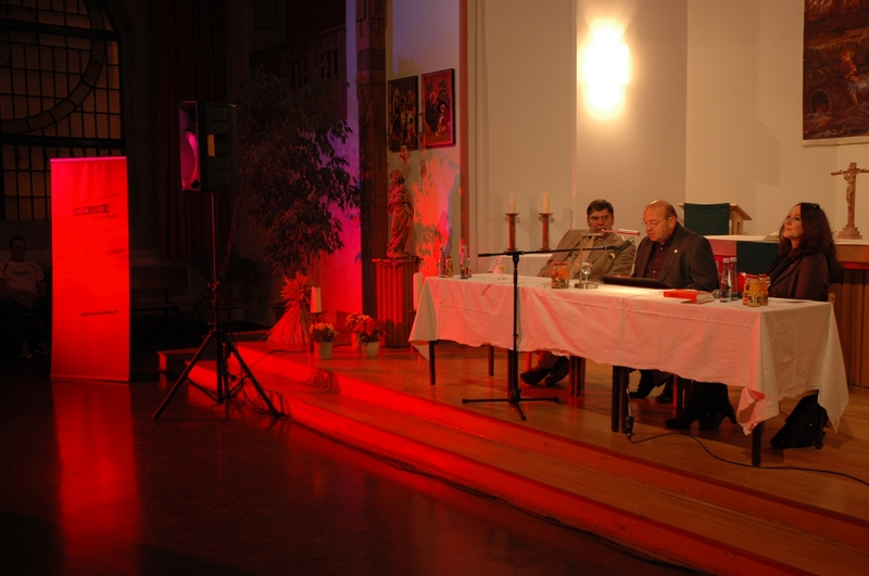 Die Autoren bei der Lesung in der Kirche