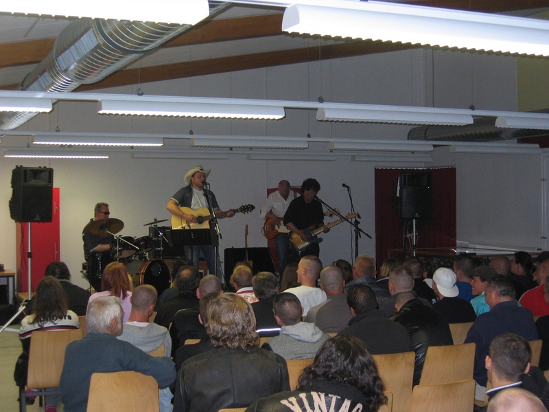 Jesse Tayler Band im Konzert im Hafthaus Ummeln der JVA Bielefeld-Senne