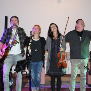 Die Band "Allacoustic" auf der Bühne in der JVA Wuppertal Vohwinkel