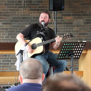 Mr. Tottler im Innenhof der JVA Siegburg