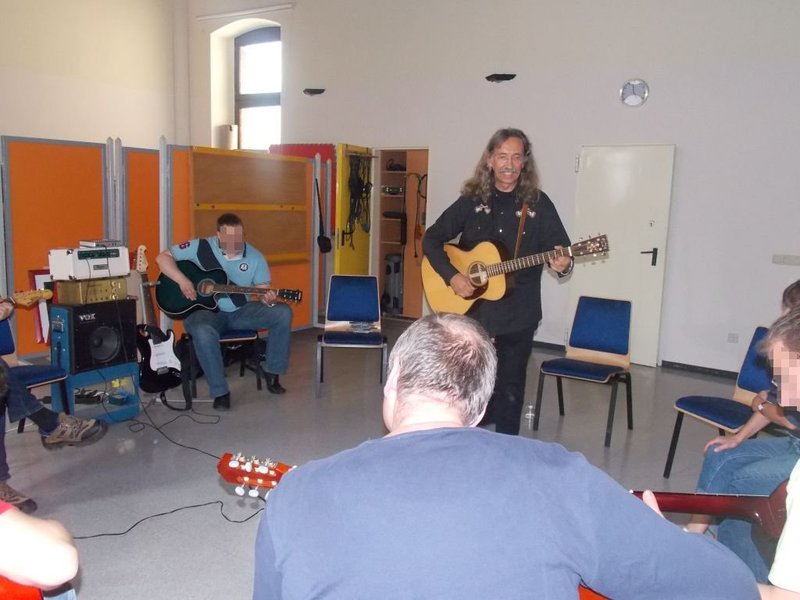 Peter Bursch gibt einen Gitarren Workshop in der SothA Gelsenkirchen