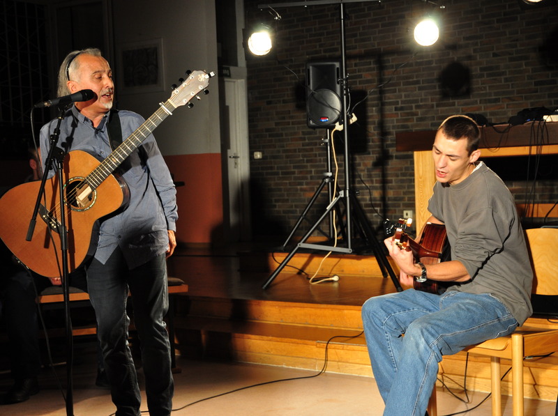 Godoy bei ihrem Konzert in der JVA Siegburg