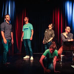B7 Improtheater auf der Bühne