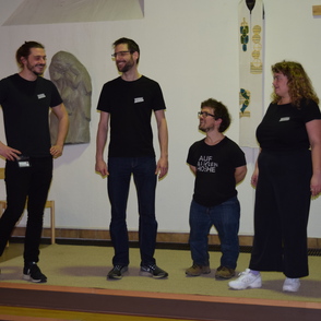 Improvisationstheater Spontanindustrie auf der Bühne