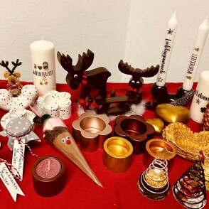 Verkaufstisch auf dem Weihnachtsbasr in der JVA Gelsenkirchen