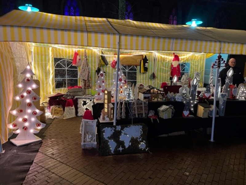 Stand der JVA Essen auf dem Weihnachtsmarkttag in Essen Borbeck